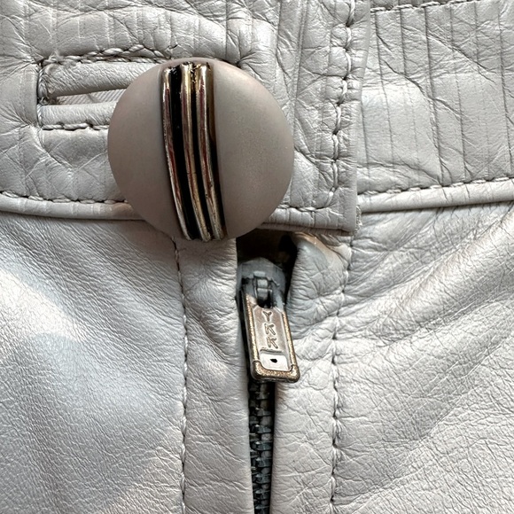 Vintage Wilson’s Leather 80’s Genuine Leather Dove Grey Midi Skirt Size 6 Small - Picture 5 of 13